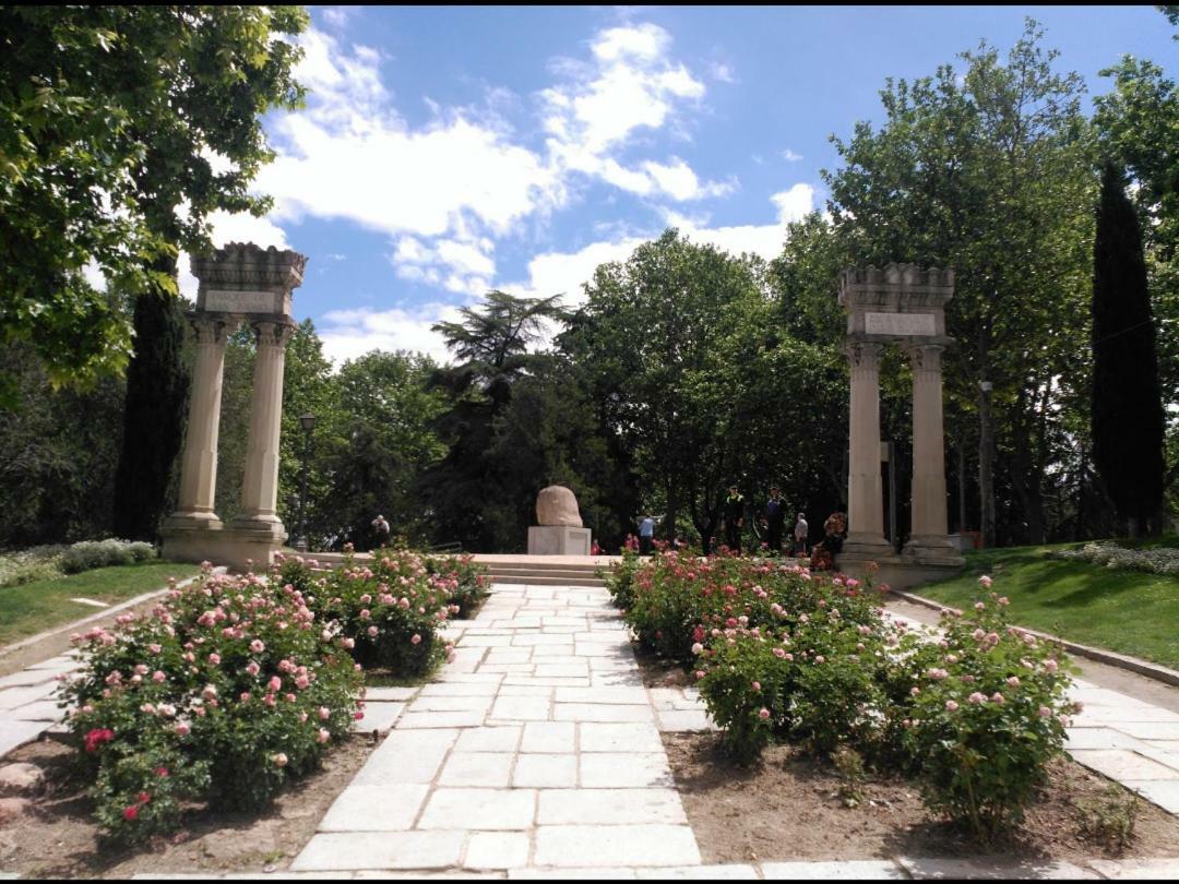 Апартаменты Pradera De San Isidro Мадрид Экстерьер фото